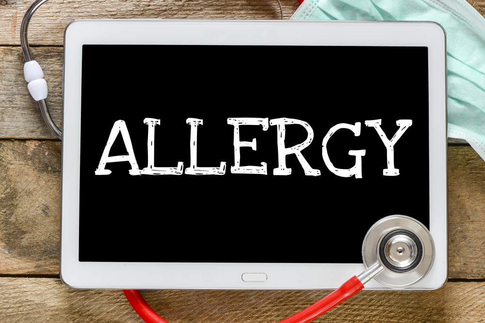 インプラントによる金属アレルギーの主な症状