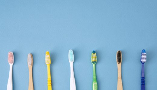 【寿命を延ばすために】インプラントのケアに適した歯ブラシを紹介